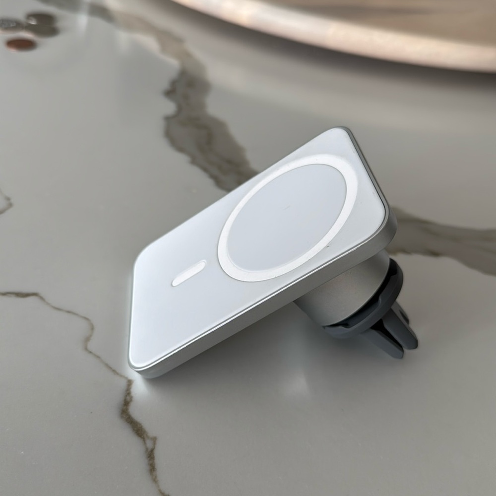 Belkin MagSafe Vent Mount Pro for Car